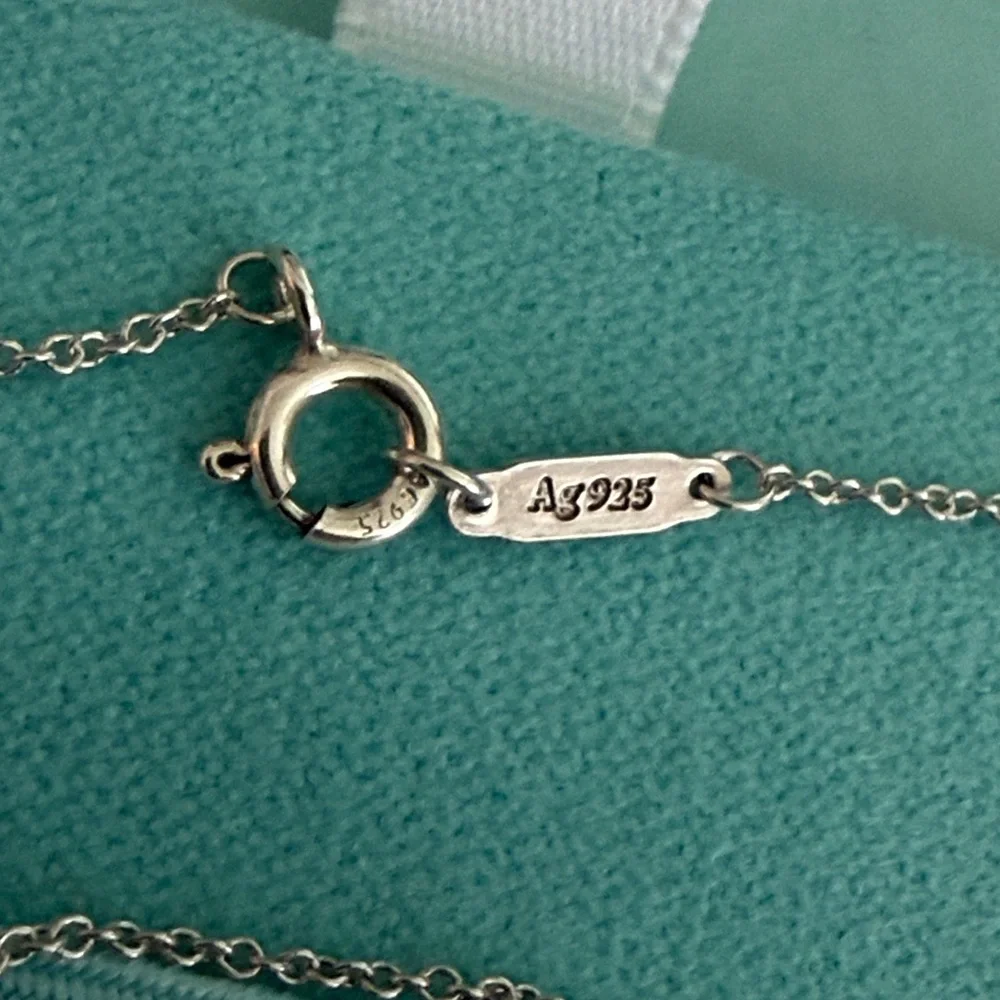 18” Tiffany & Co. Initial O Heart Tag Medium Pendant Necklace